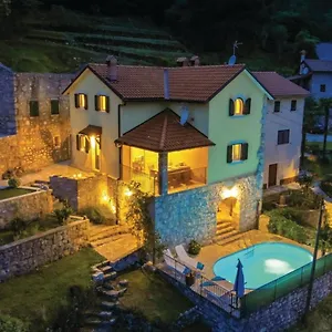 villa-sirotnjak-lovran.primorje-gorskikotar.com/