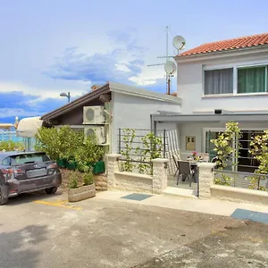 apartman-mar-malinska.primorje-gorskikotar.com/